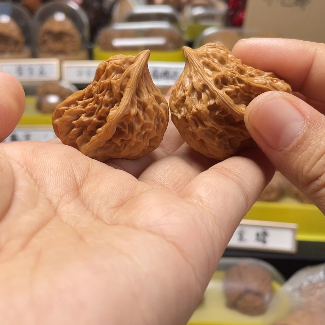 文玩核桃把件鸳鸯