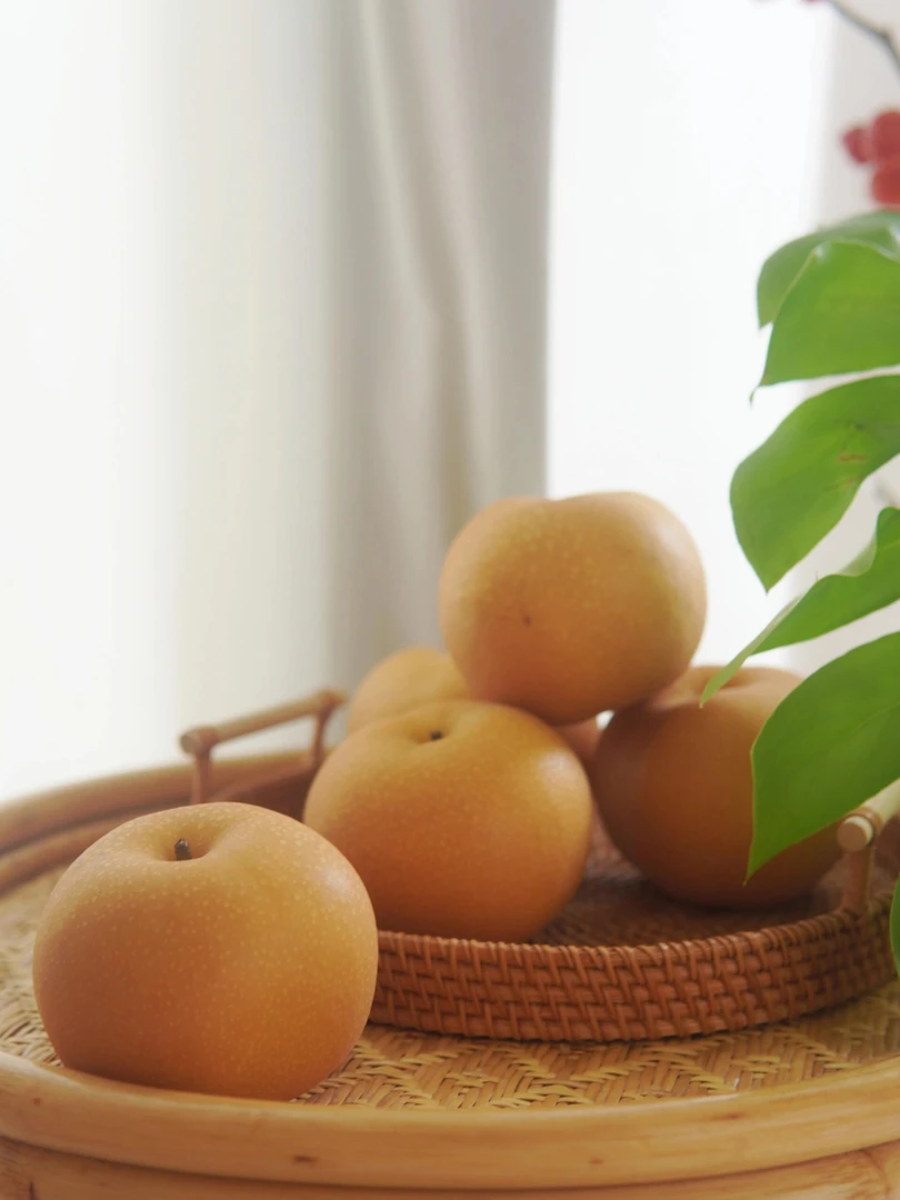 山东莱阳秋月梨应季水果皮薄多汁香甜细腻化渣