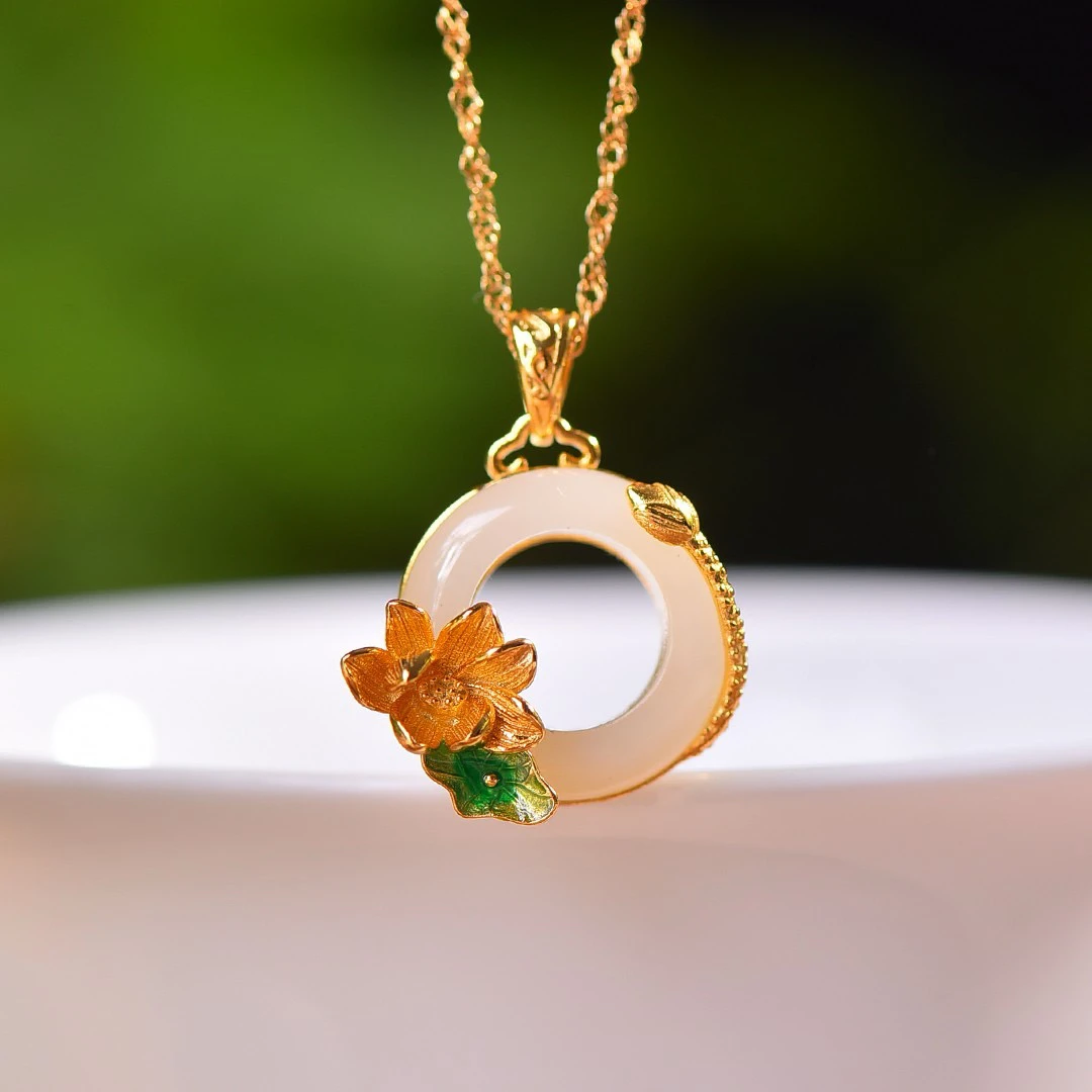 S925银镶嵌天然和田玉吊坠甜甜圈荷花吊坠0203不含链