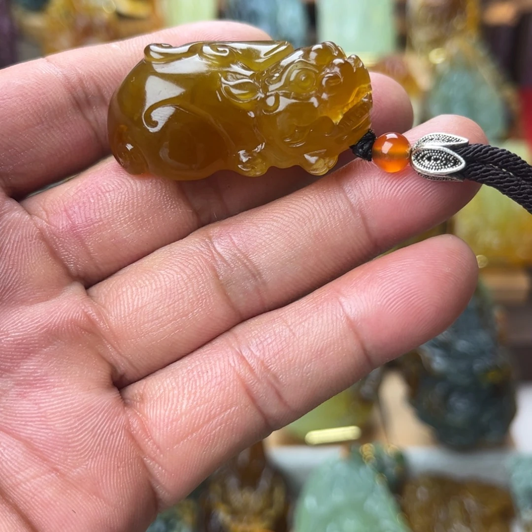 未镶嵌蛇纹石玉颈饰
