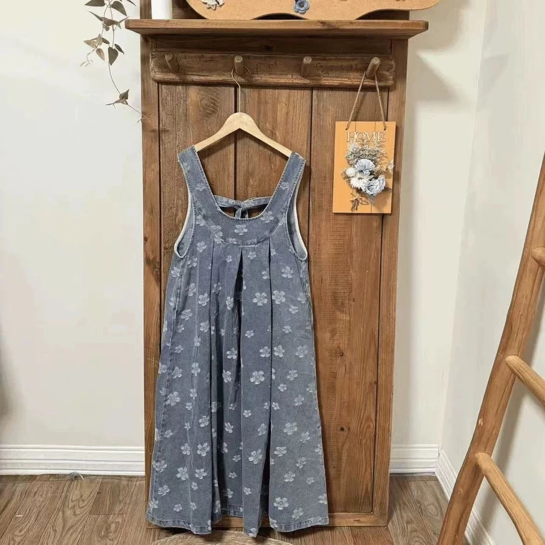 无袖牛仔连衣裙女春季2025新款提花背带连衣裙显瘦连衣裙A字裙