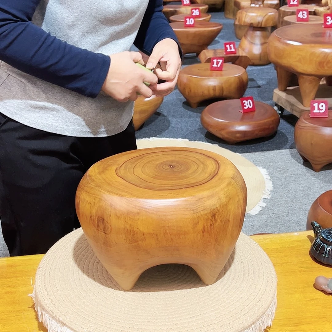 20 号香樟木尺寸：30-24-20cm