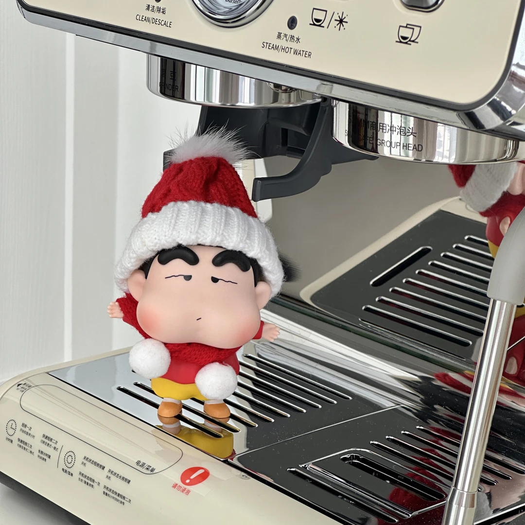 圣诞抱抱小新可爱卡通装饰摆件创意礼物摆设