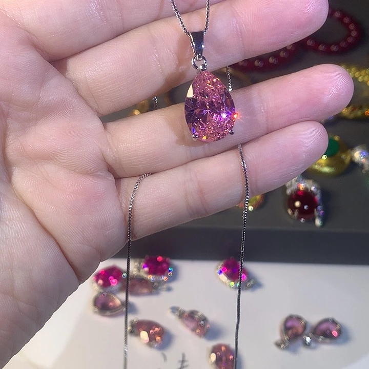 非金属11吊坠。