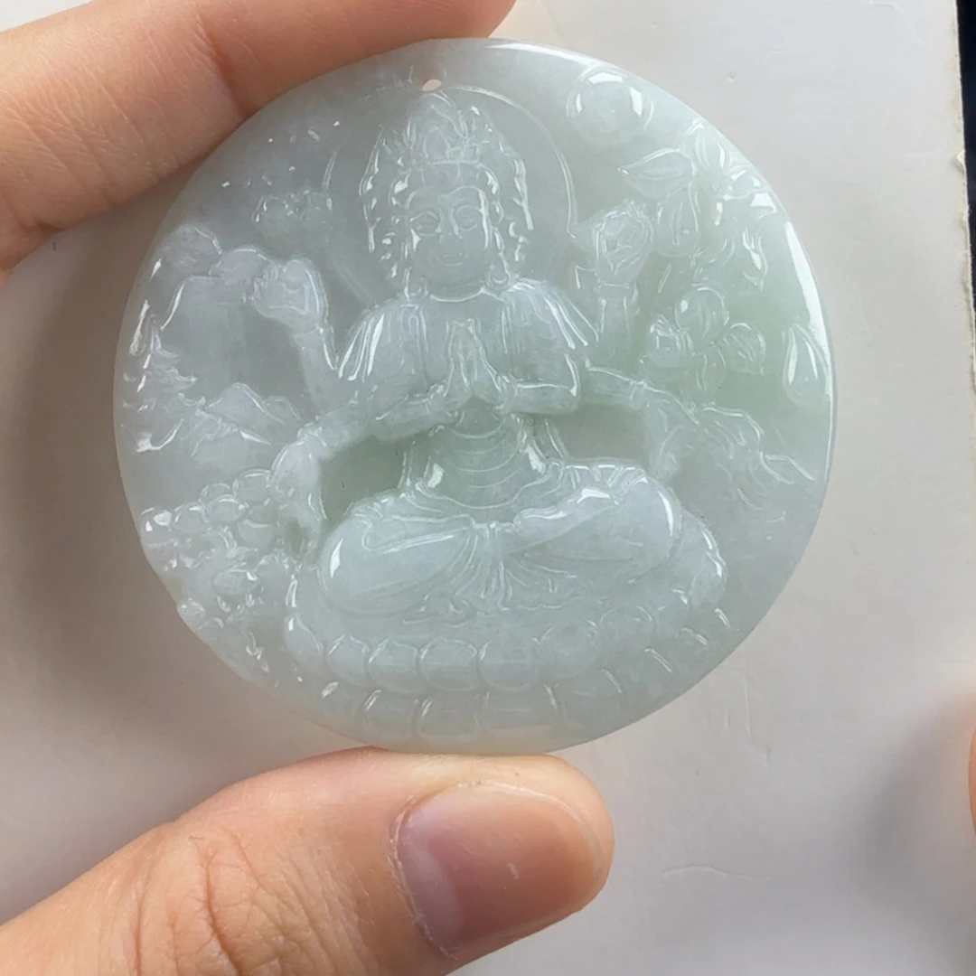 翡翠挂件未镶嵌翡翠