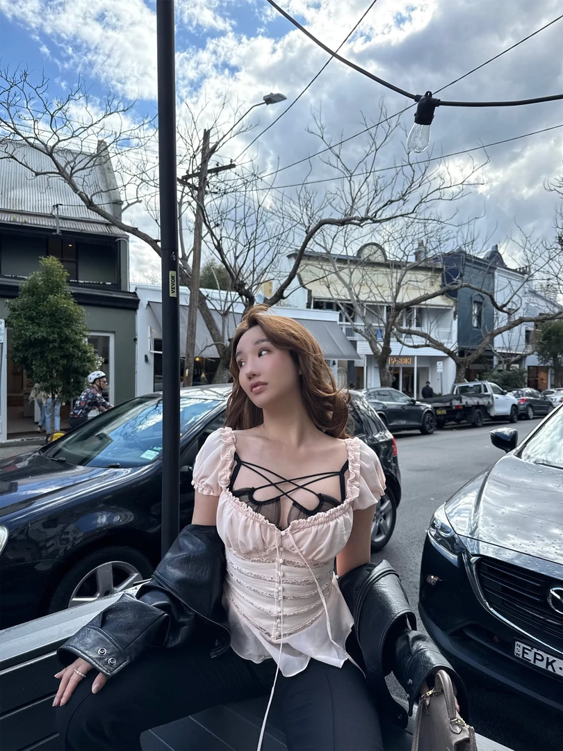 希尔顿同款 纯欲风显胸大复古蕾丝拼接背心女内搭外穿性感辣妹风