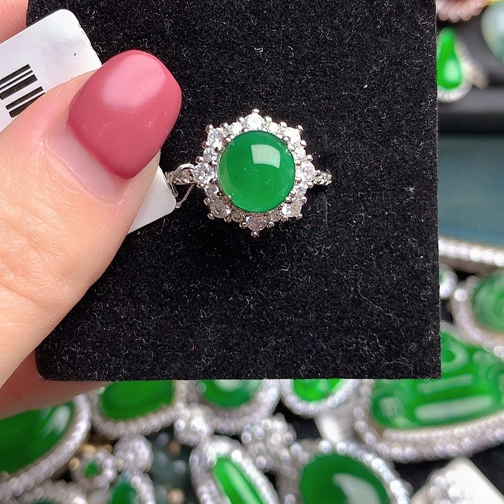 翡翠未镶嵌戒指戒指