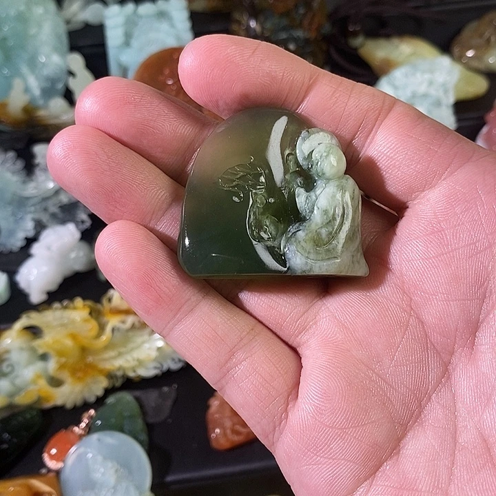 蛇纹石玉合金颈饰