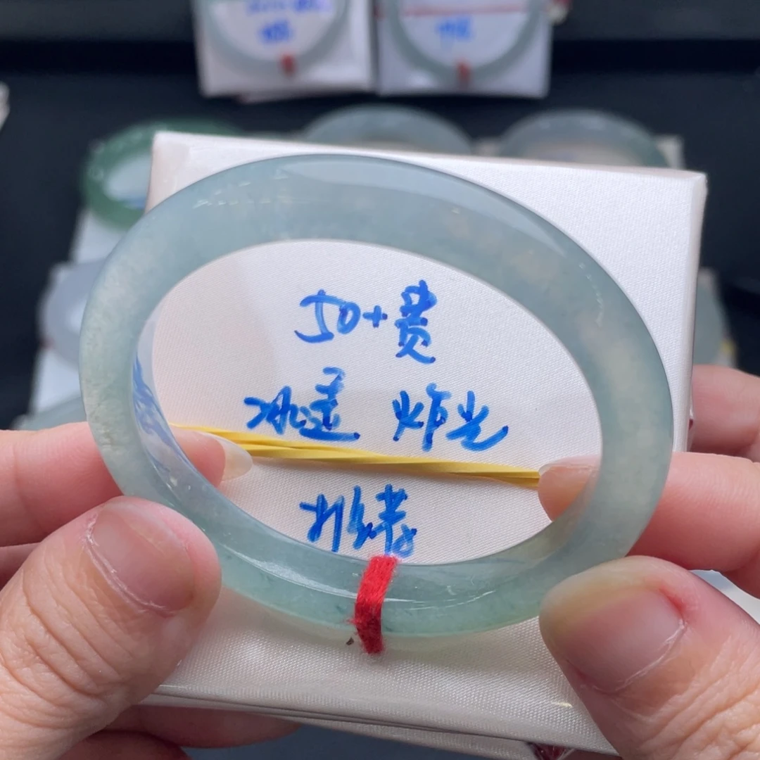 翡翠未镶嵌手镯翡翠手镯42