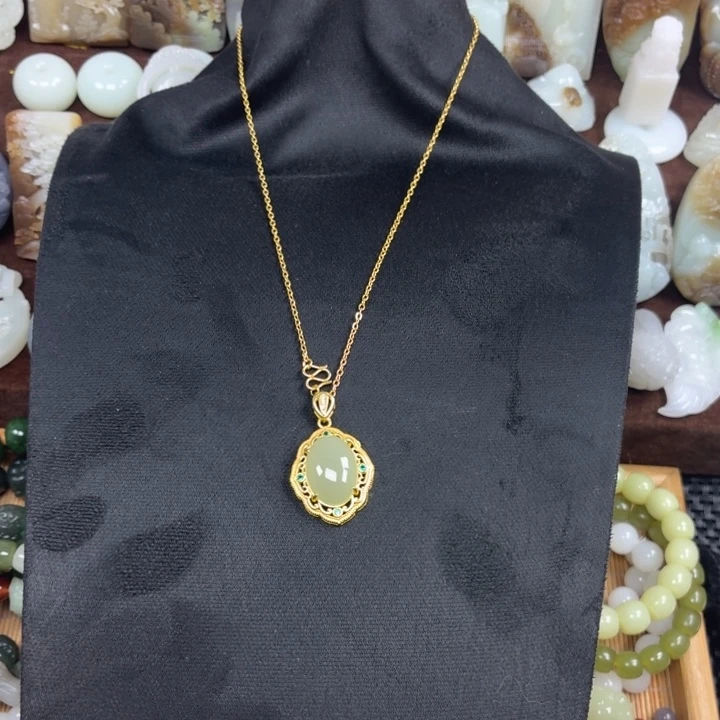 和田玉未镶嵌颈饰