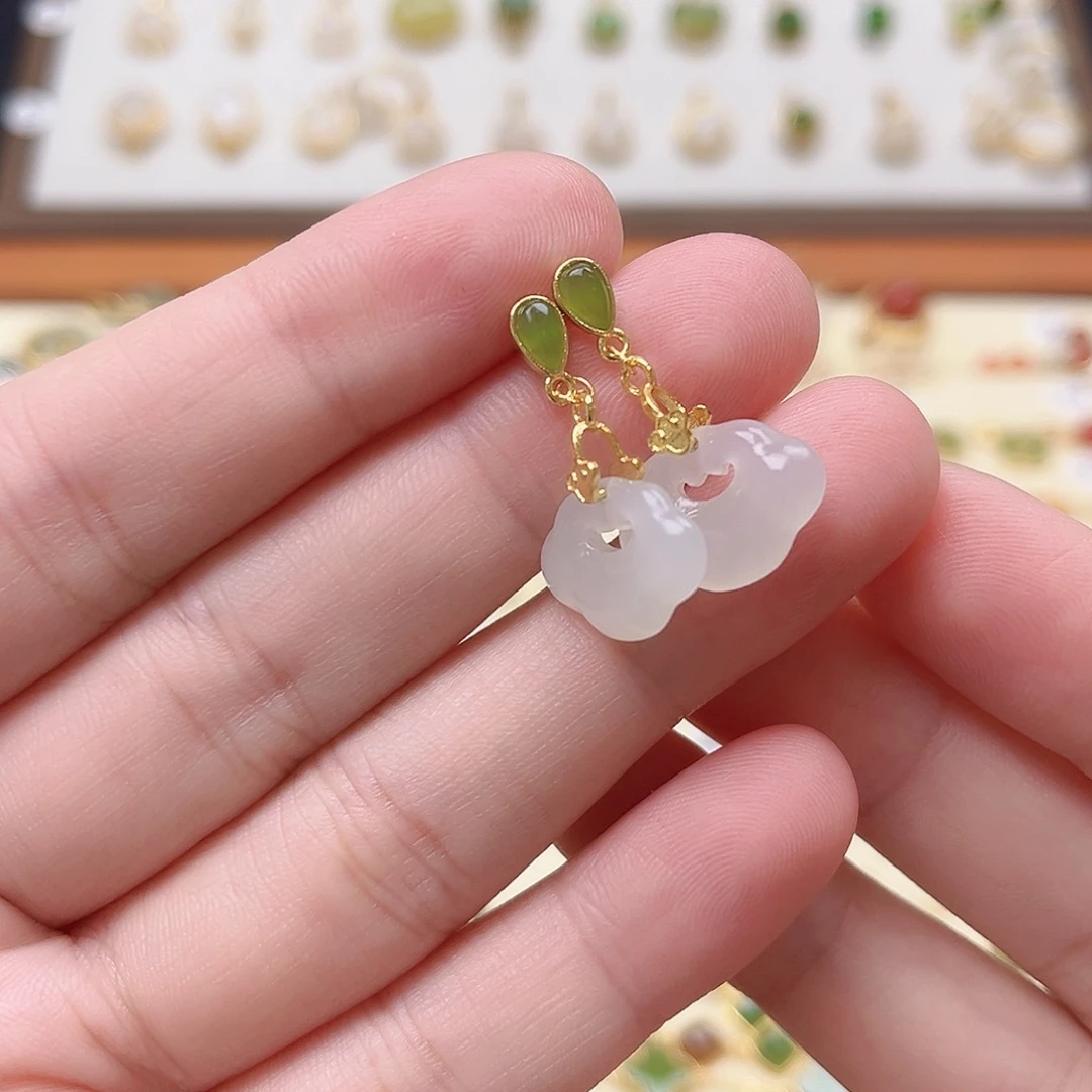 颖***儿银S925镶嵌和田玉耳饰