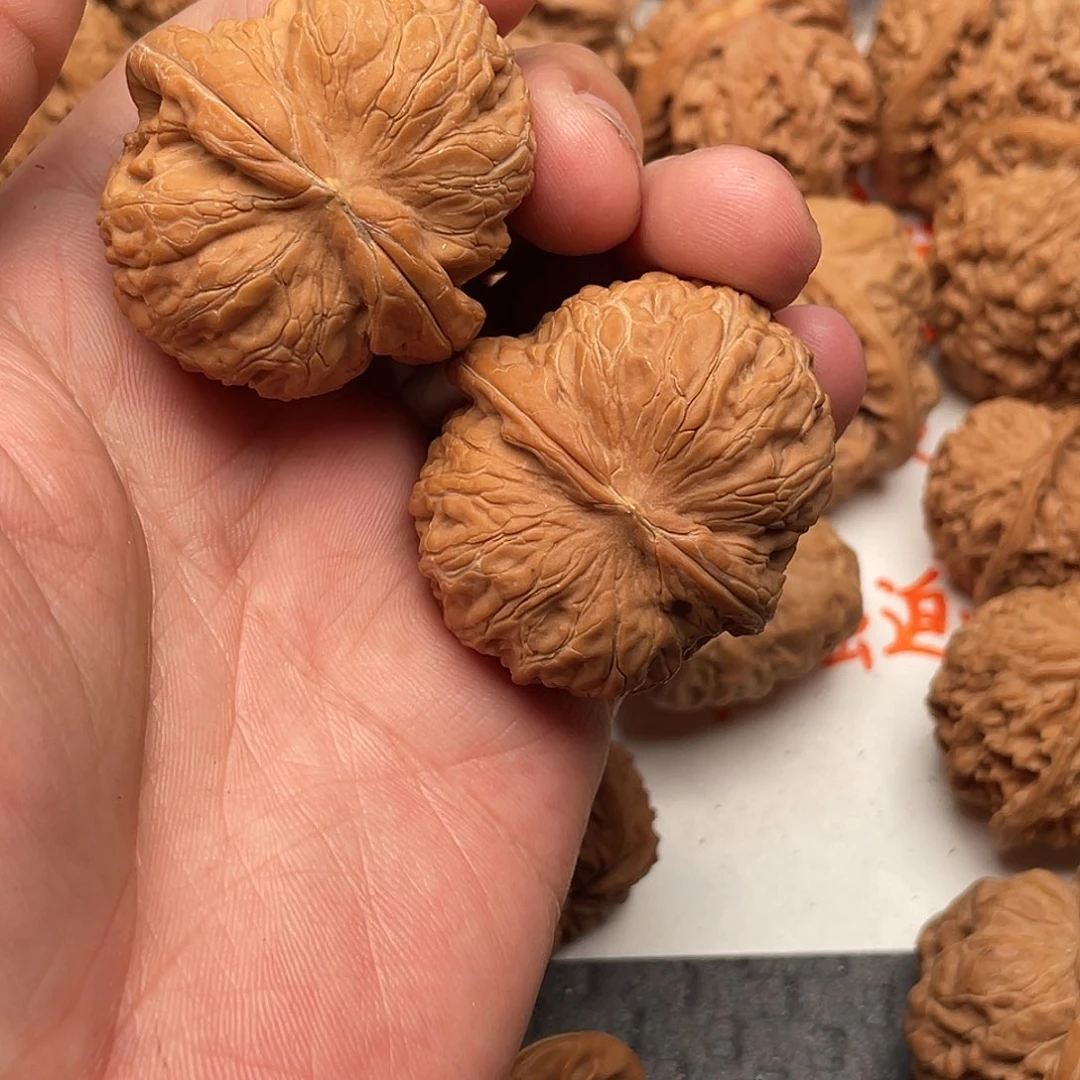 文玩核桃吊坠小*朱元宝