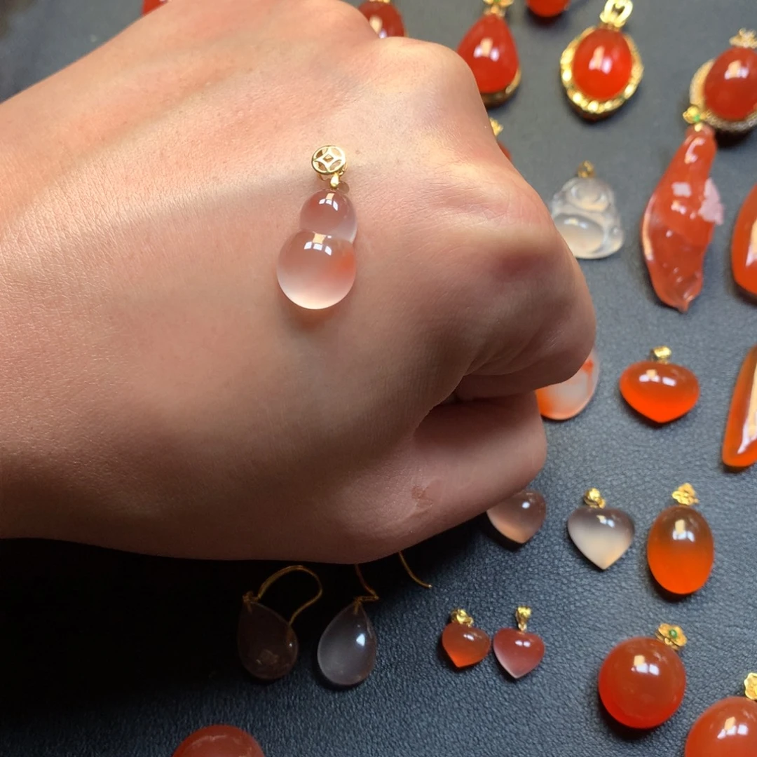 南红玛瑙未镶嵌颈饰