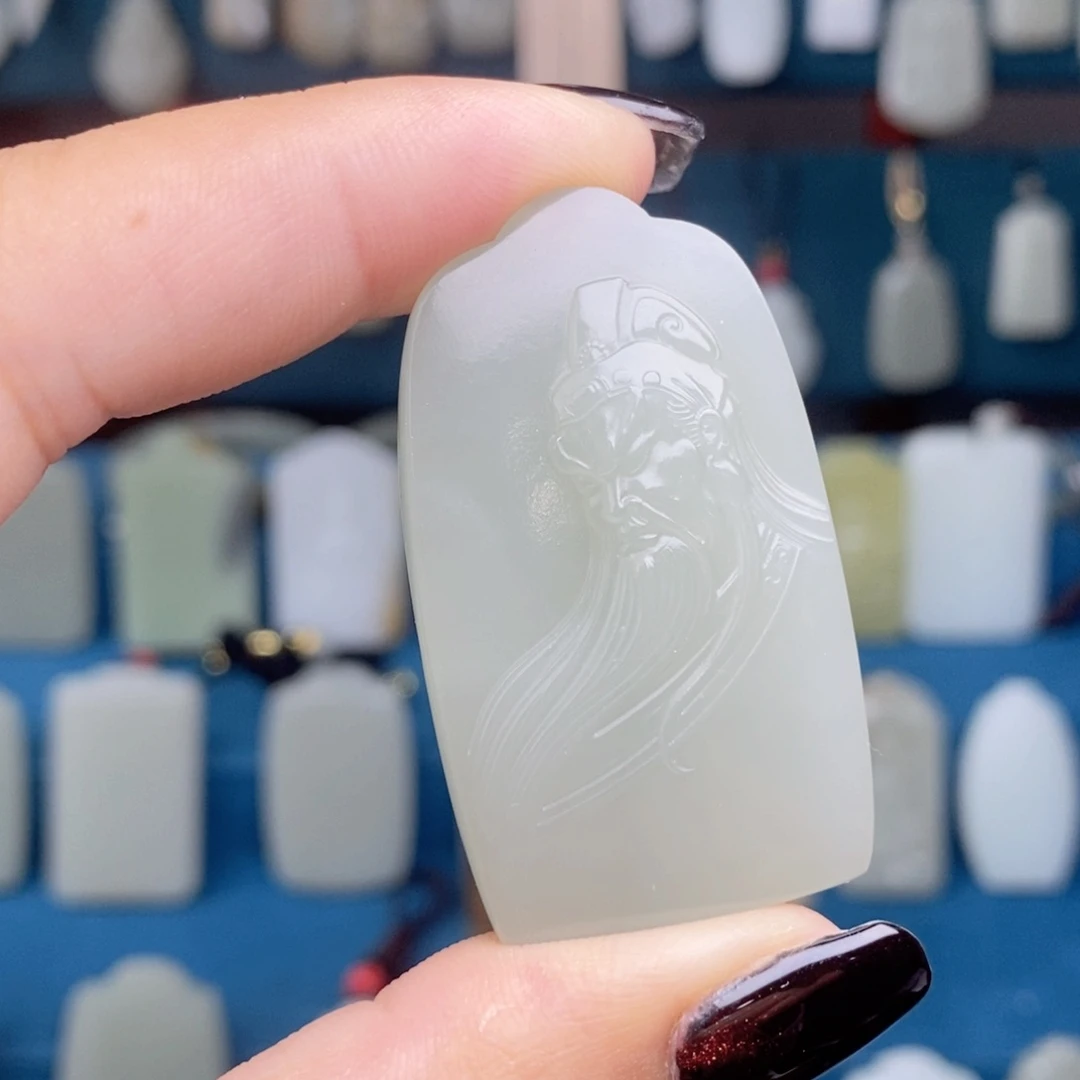 和田玉（糖玉）未镶嵌颈饰