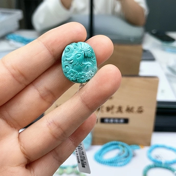 未镶嵌绿松石珠宝奇石