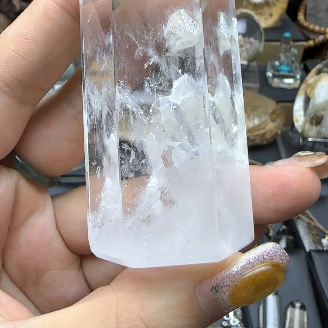 R***o未镶嵌珠宝半成品水晶