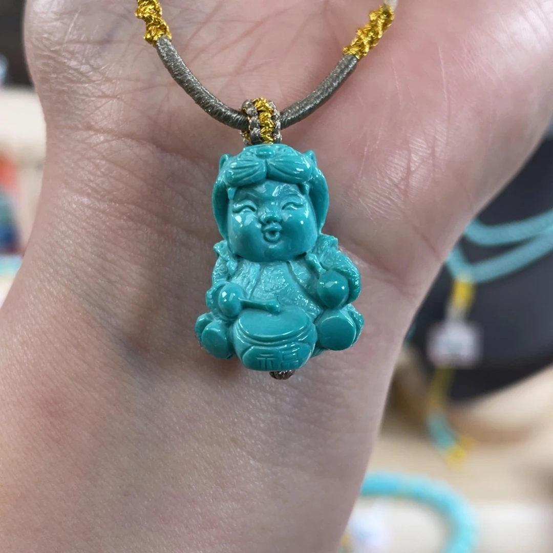 绿松石未镶嵌套链萌娃吊坠