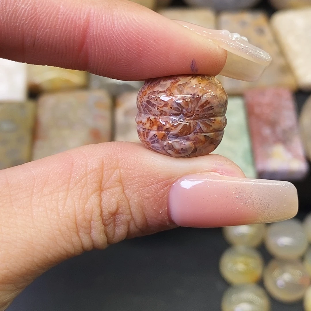 硅化玉颈饰合金不*