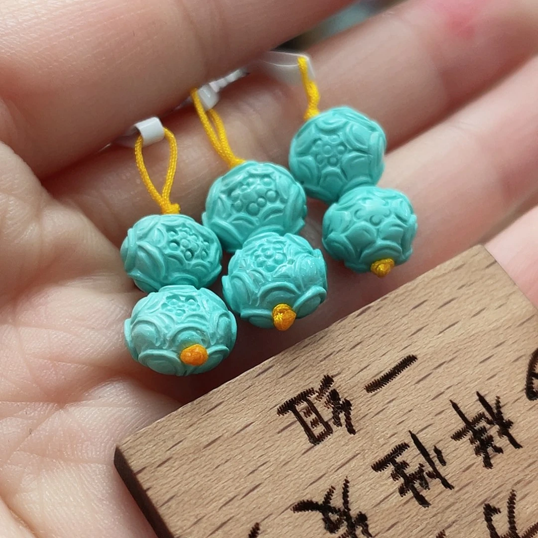 绿松石颈饰未镶嵌