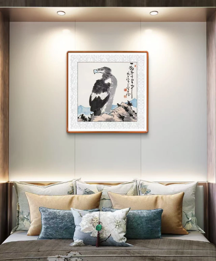 《鹰》》55X55实木榫卯画框高端客厅卧室玄关办公室装饰画挂画