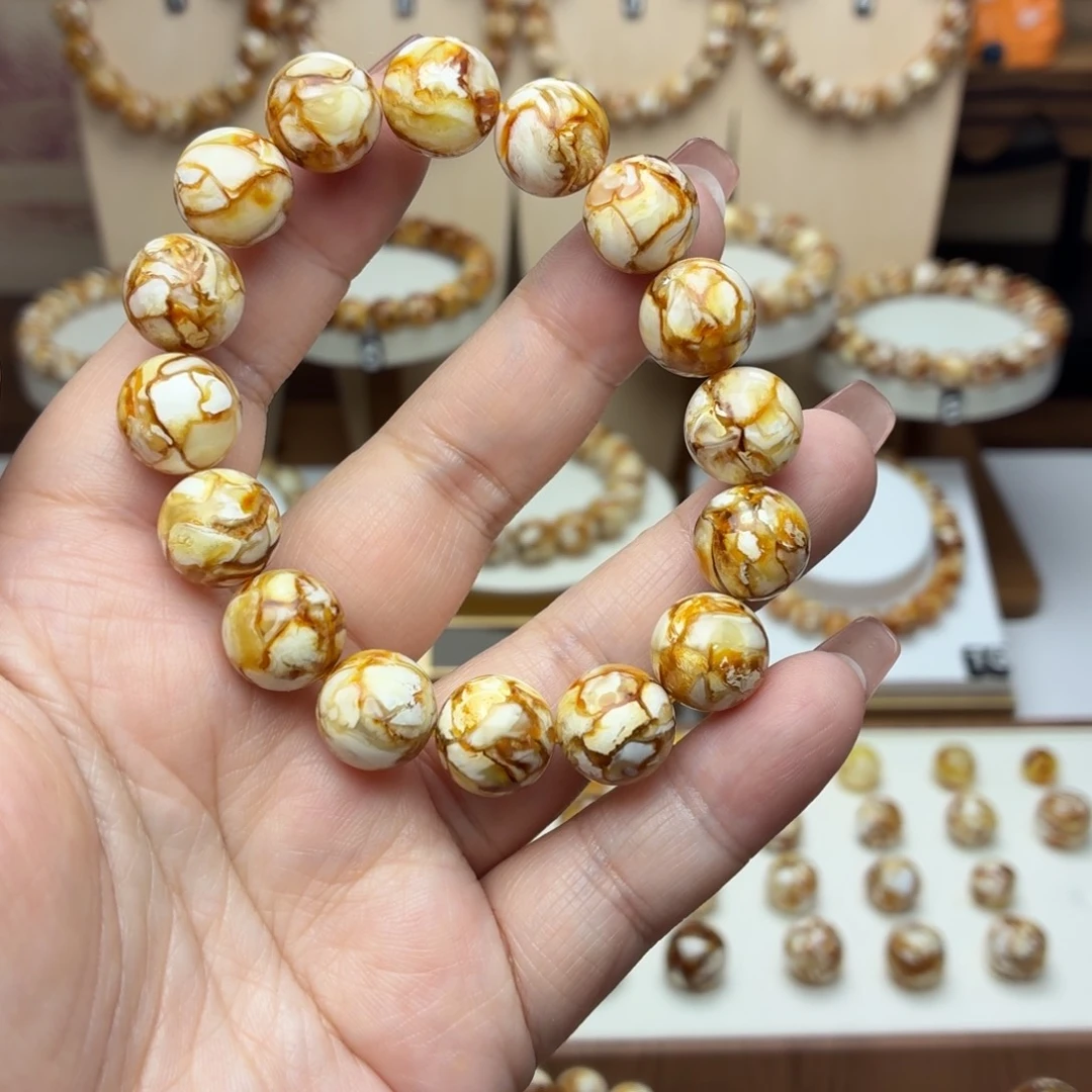 在***)12mm沁色圆珠手串一条