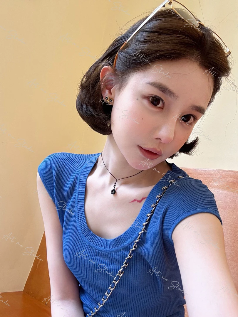 老粉闭眼入极简自带好身材坑条螺纹冰丝自带凉感无袖上衣w24302