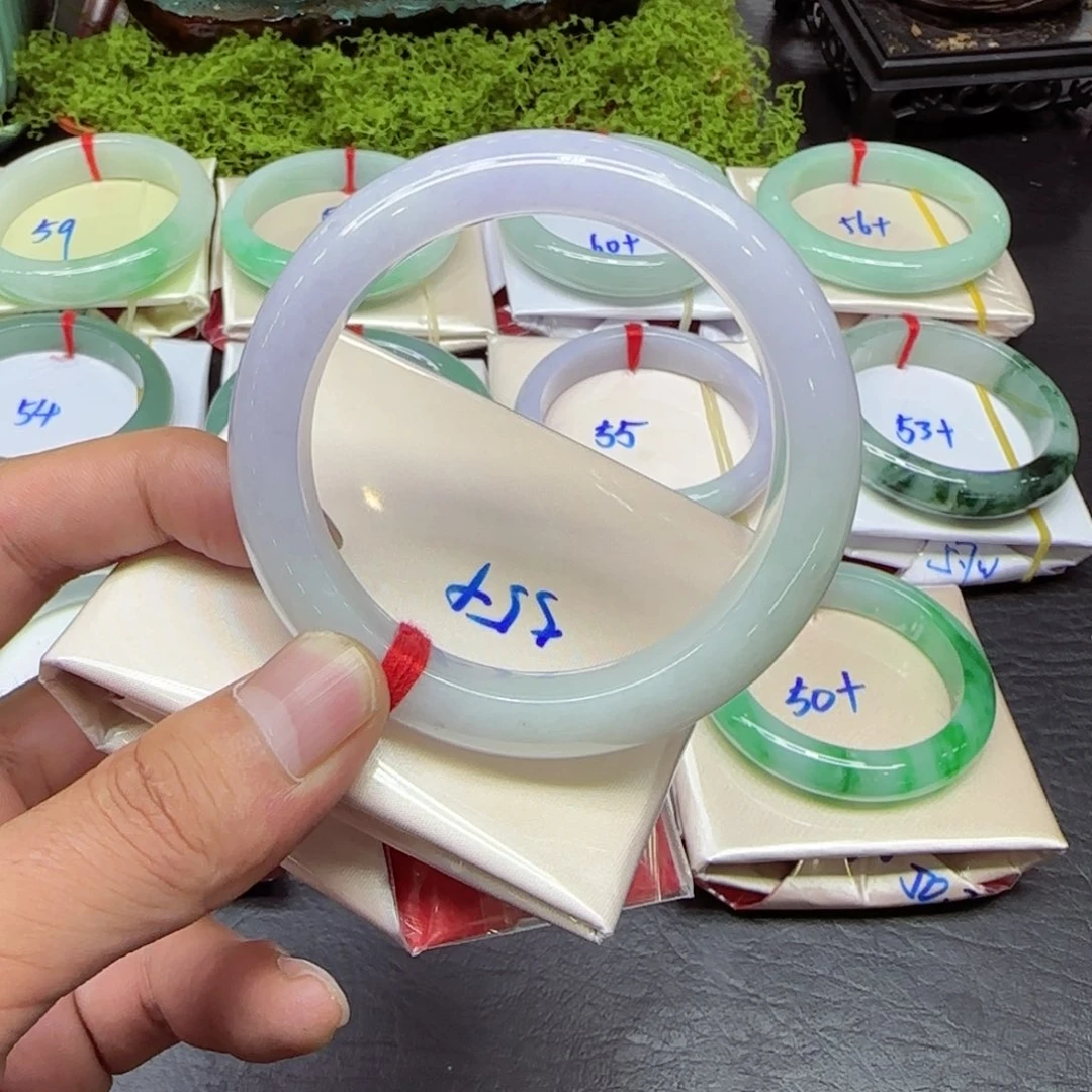 翡翠未镶嵌手镯翡翠手镯