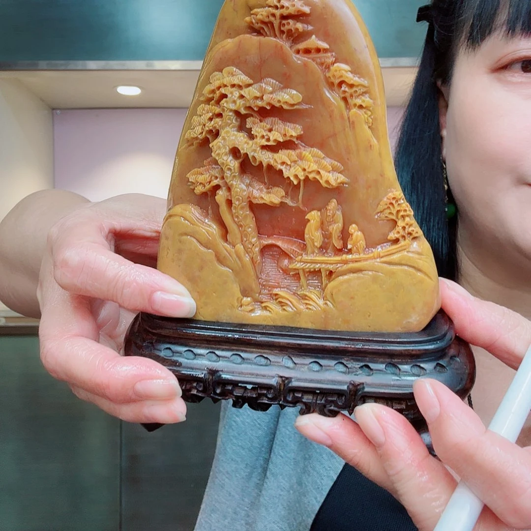 寿山石常**乐昌化田黄摆件
