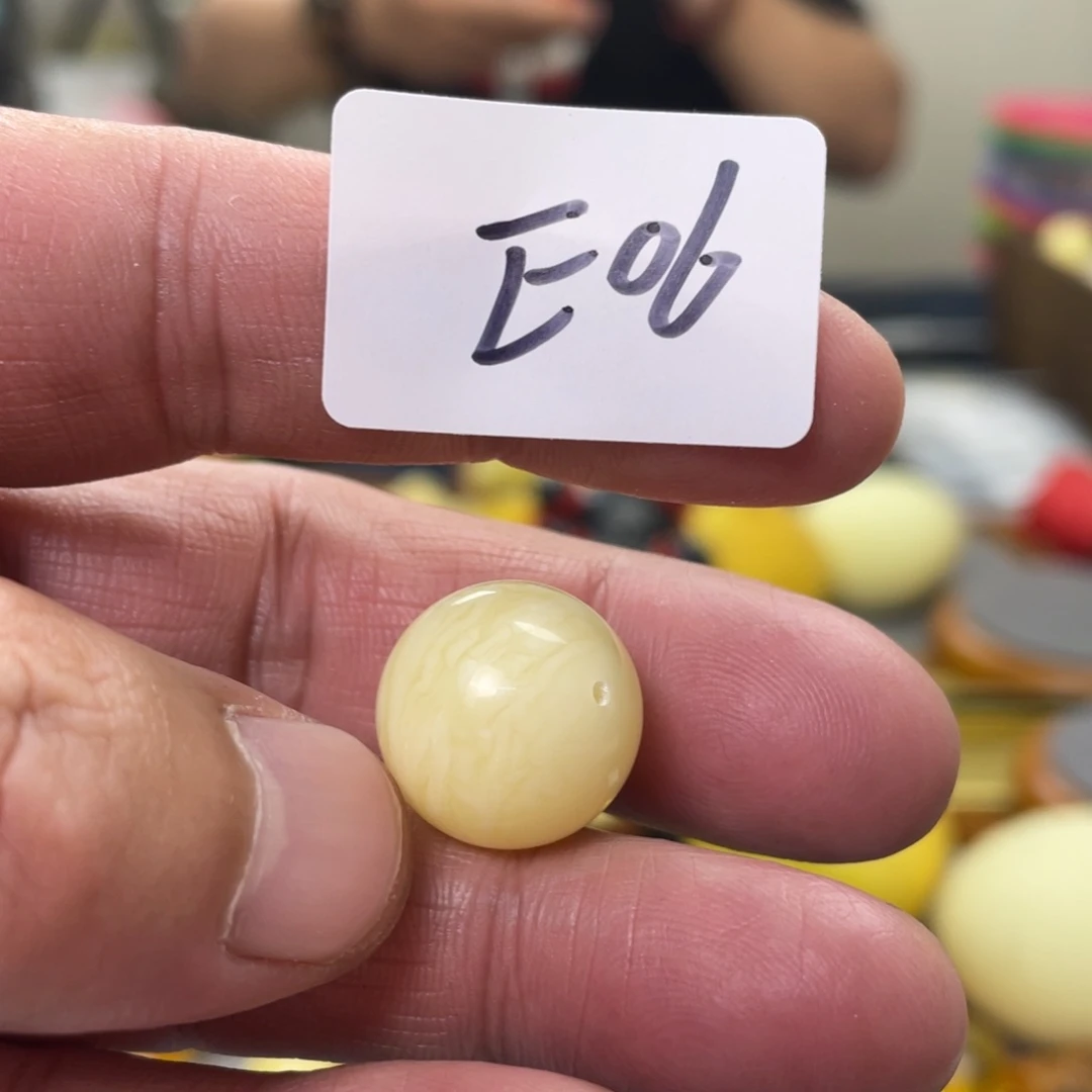 手链琥珀未镶嵌多样性发，发其中一件