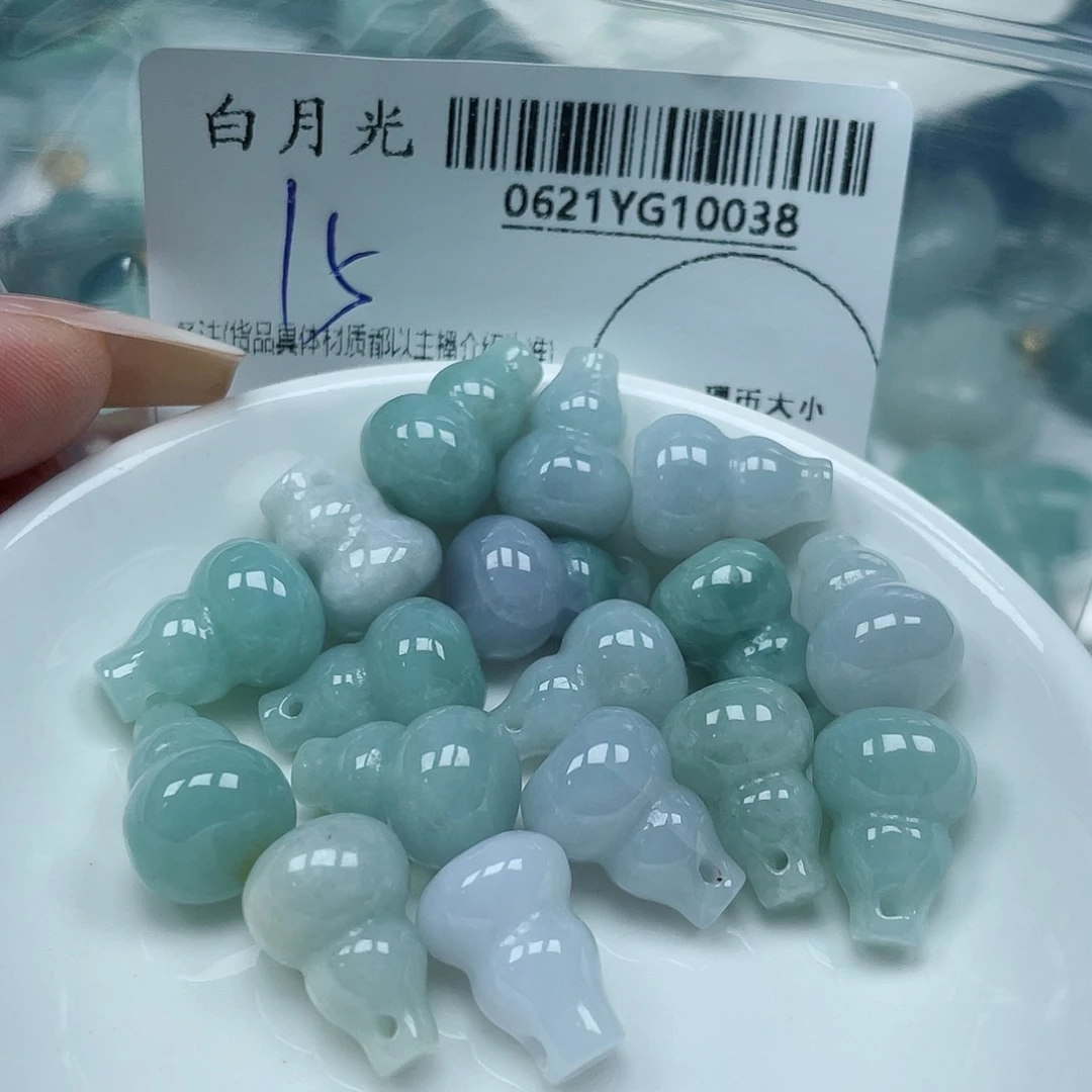 翡翠未镶嵌吊坠(不含链)多样性