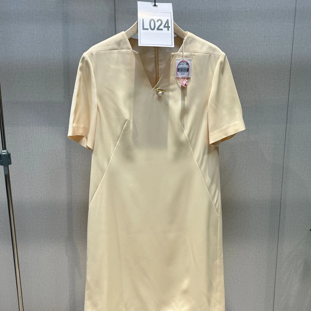 L024/Laur*l精致领饰连衣裙LWD323Y01000【剪标款-介意慎拍】