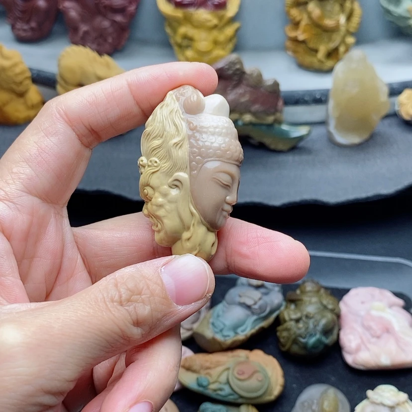 【闪购商品】定制石英质玉吊坠未镶嵌