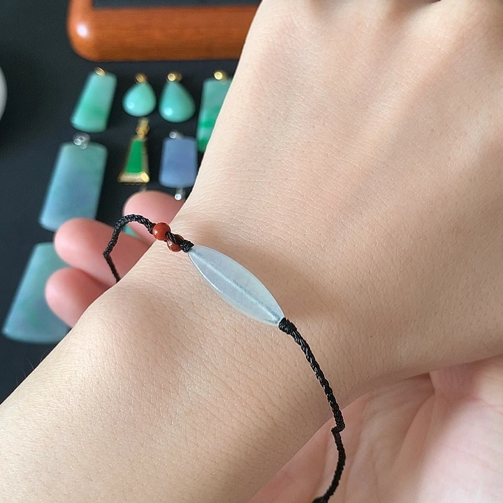未镶嵌手绳翡翠手绳翡翠