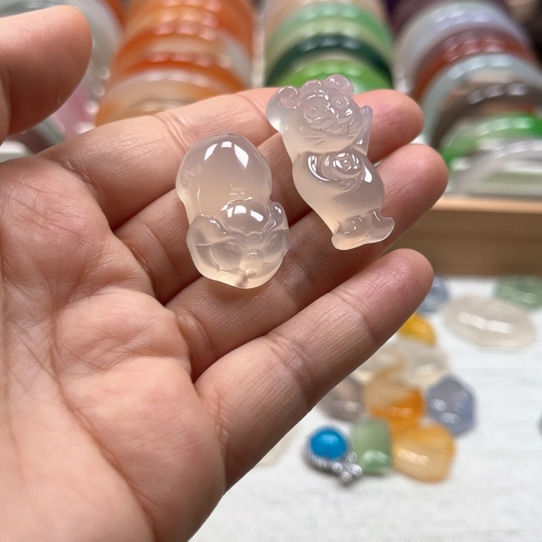 玛瑙/玉髓手镯未镶嵌王*菠1