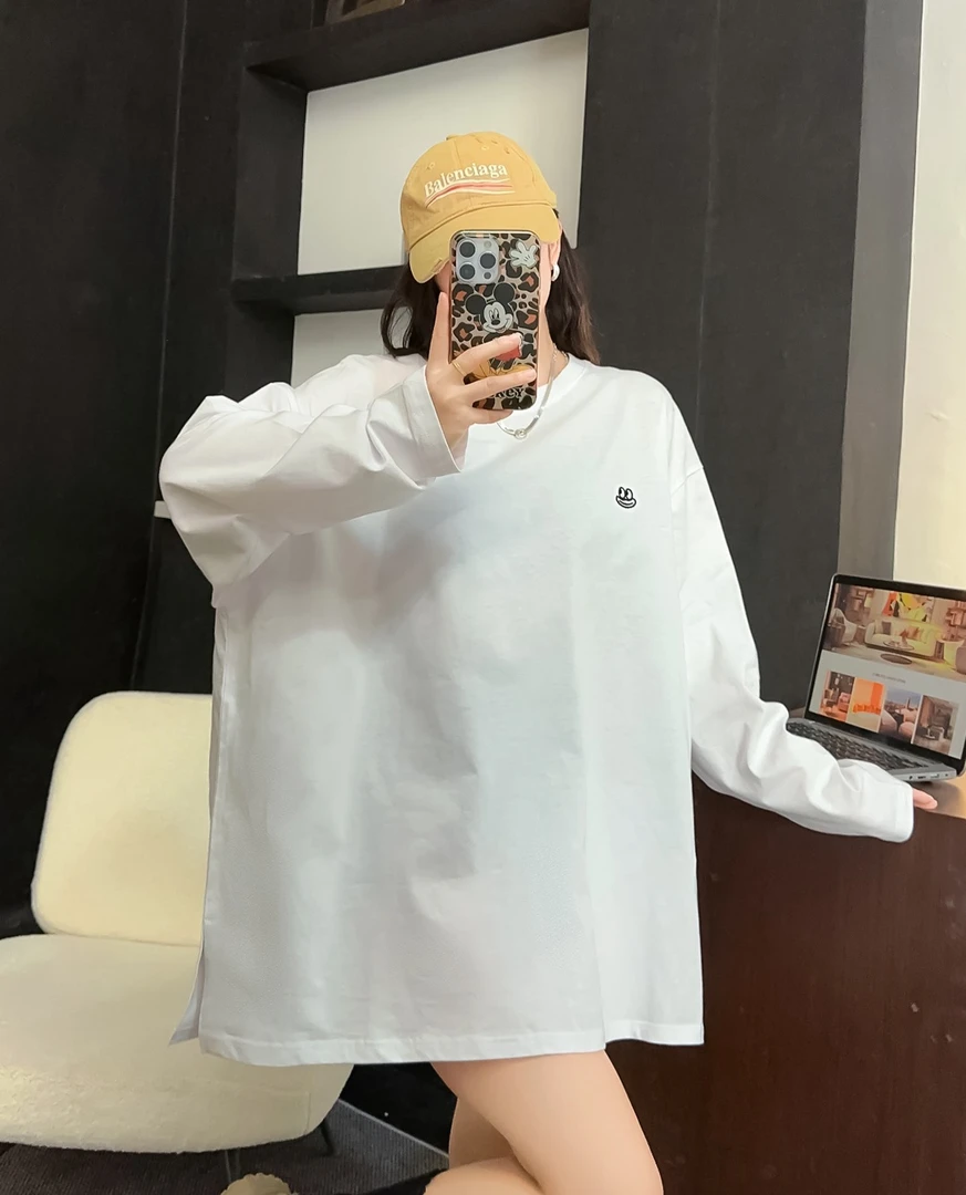 春季不加绒大码新款百搭时尚气质宽松简约长袖打底女（972）