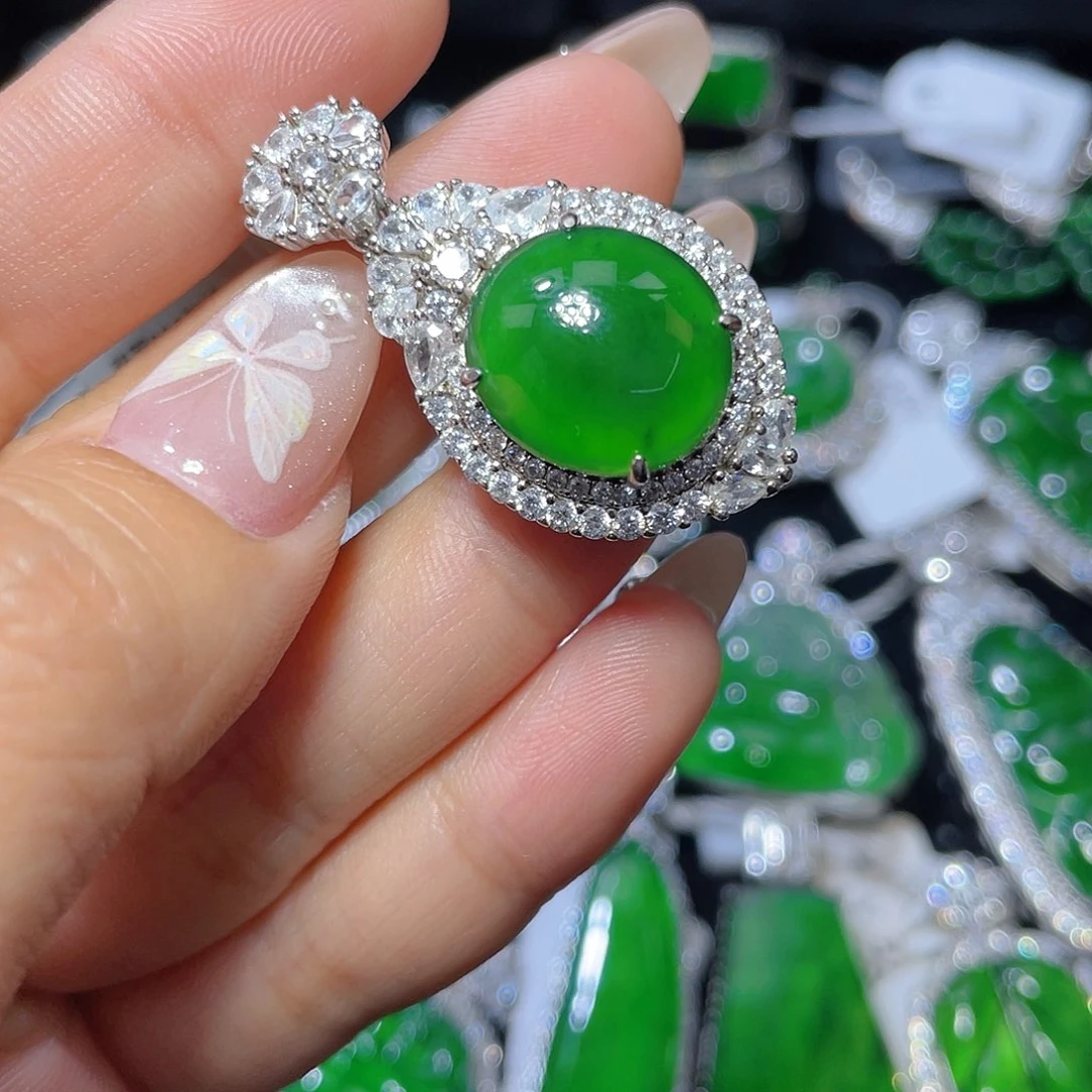 翡翠颈饰银S925镶嵌翡翠