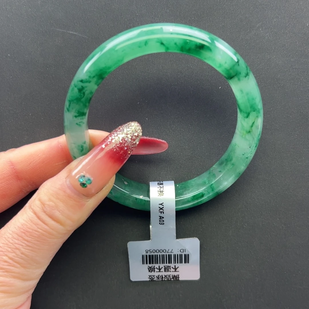 石英质玉未镶嵌手镯秀秀59