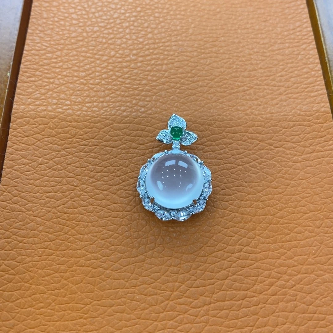 石英质玉吊坠(赠链)银S925镶嵌