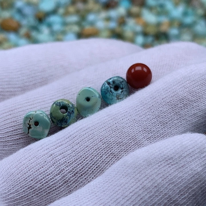 南红玛瑙未镶嵌珠宝奇石