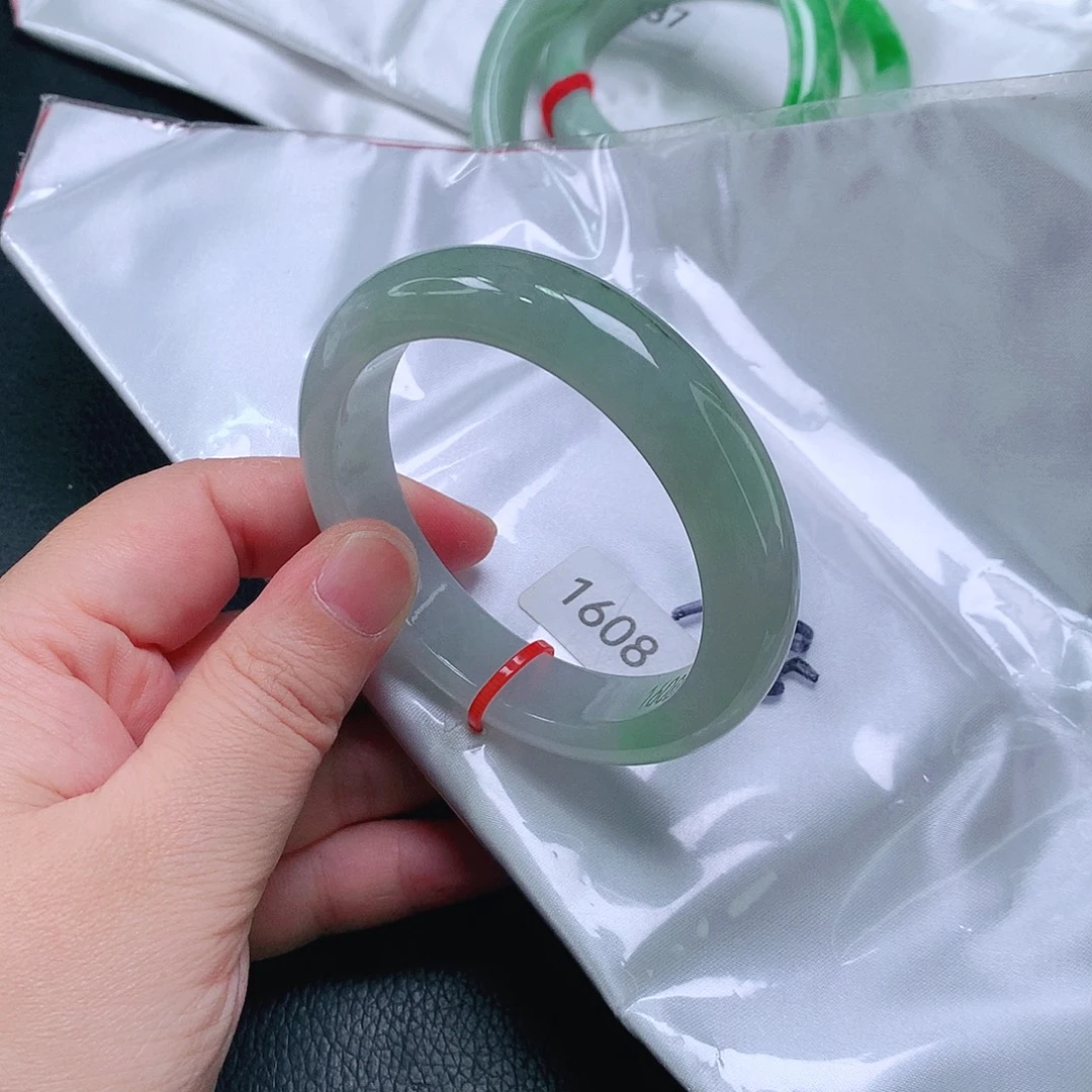 翡翠未镶嵌手镯天然缅甸A货翡翠手镯02