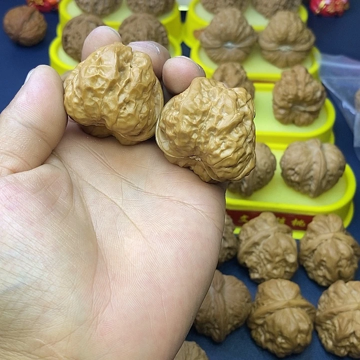 文玩核桃把件蛤蟆头