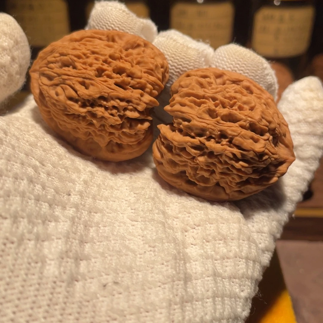 把件文玩核桃40三角拉丝南疆