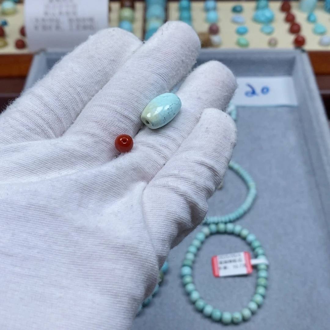 南红玛瑙配饰未镶嵌