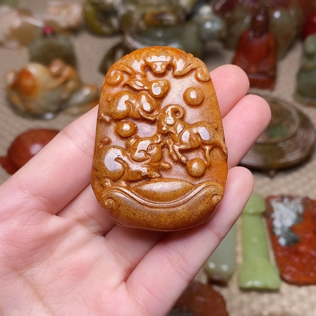 蛇纹石玉未镶嵌颈饰