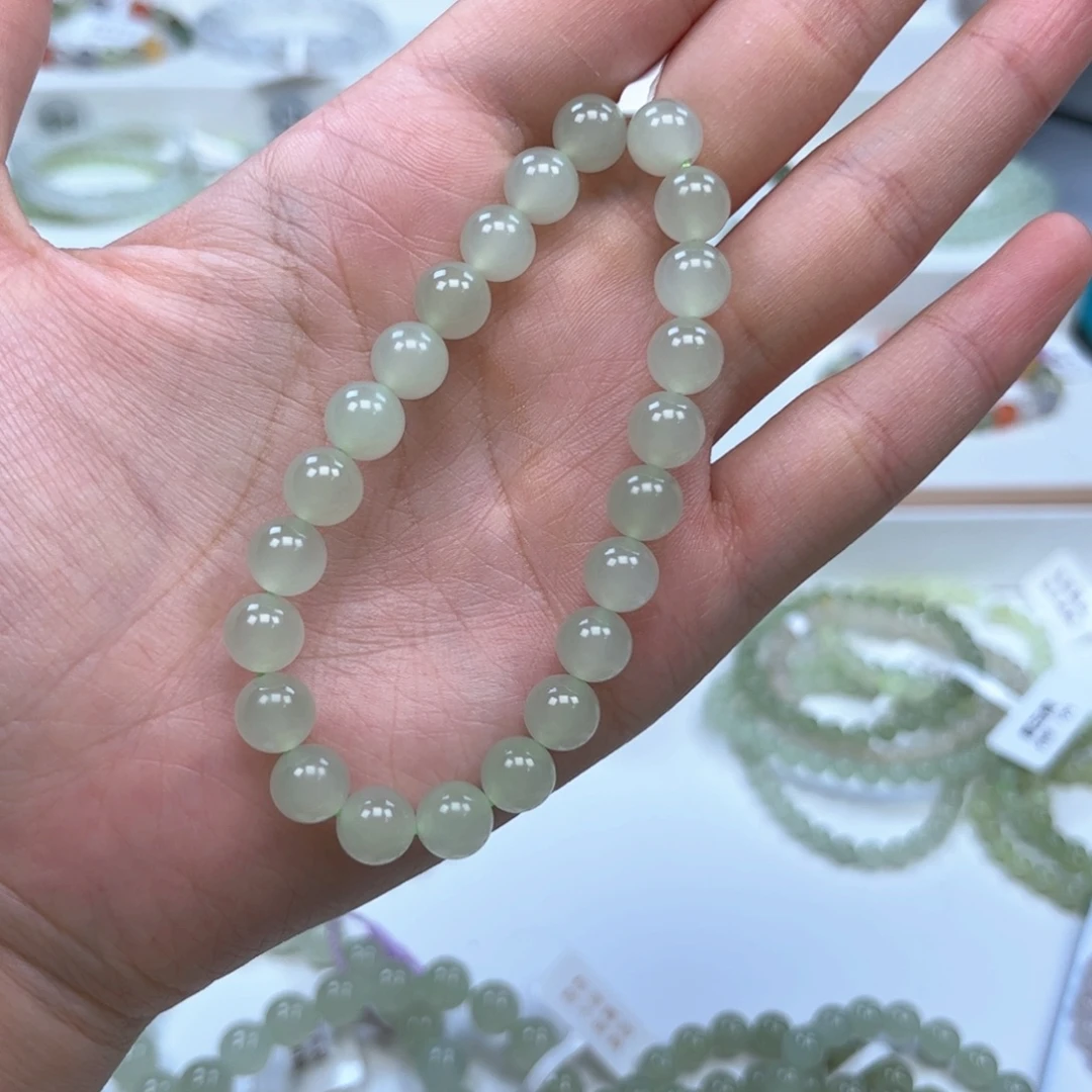 小***神未镶嵌手串和田玉
