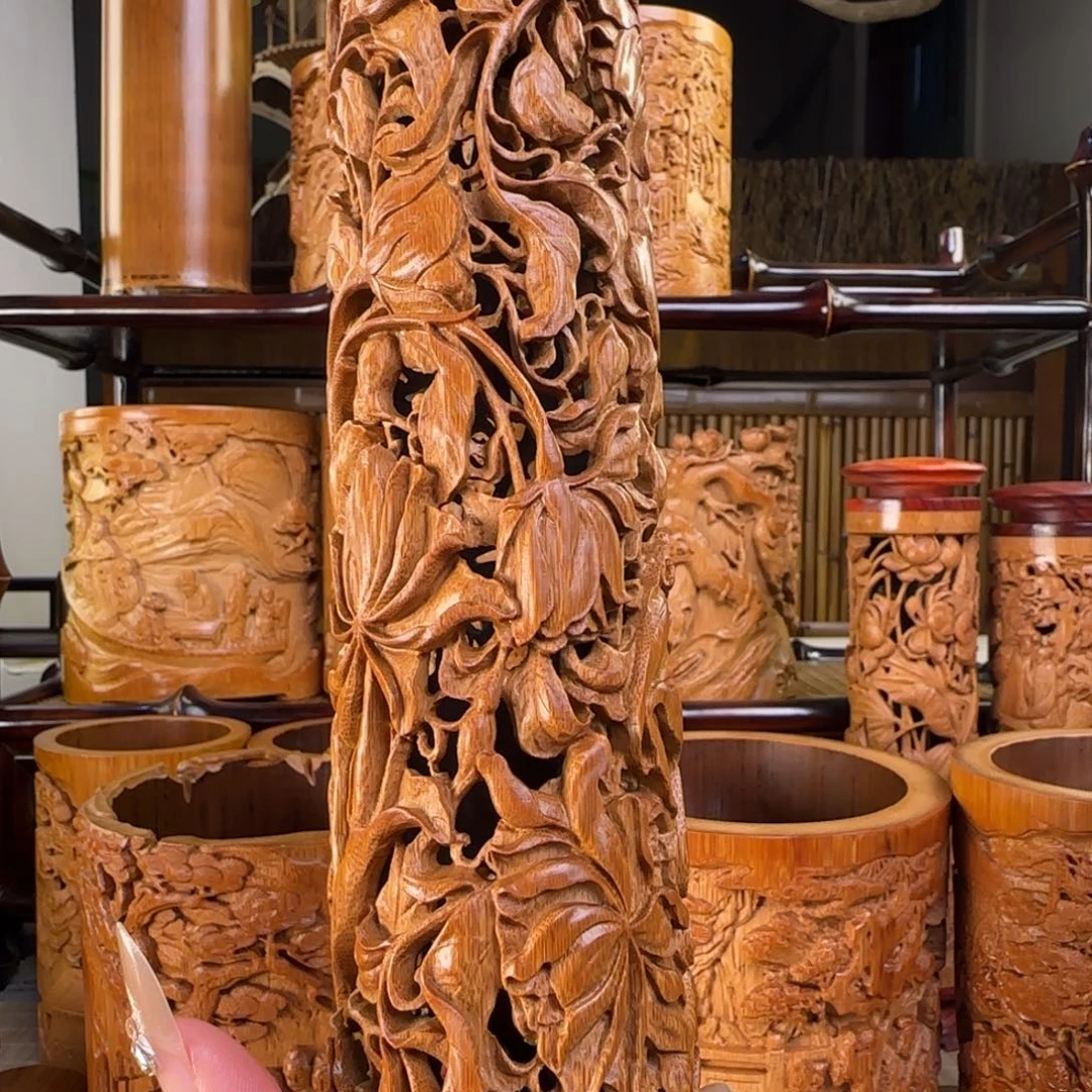 领***杨竹宝相花香筒文玩