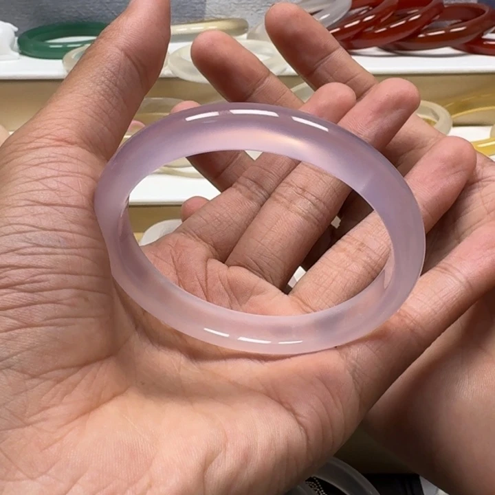 玛瑙/玉髓手镯未镶嵌Y***丶04