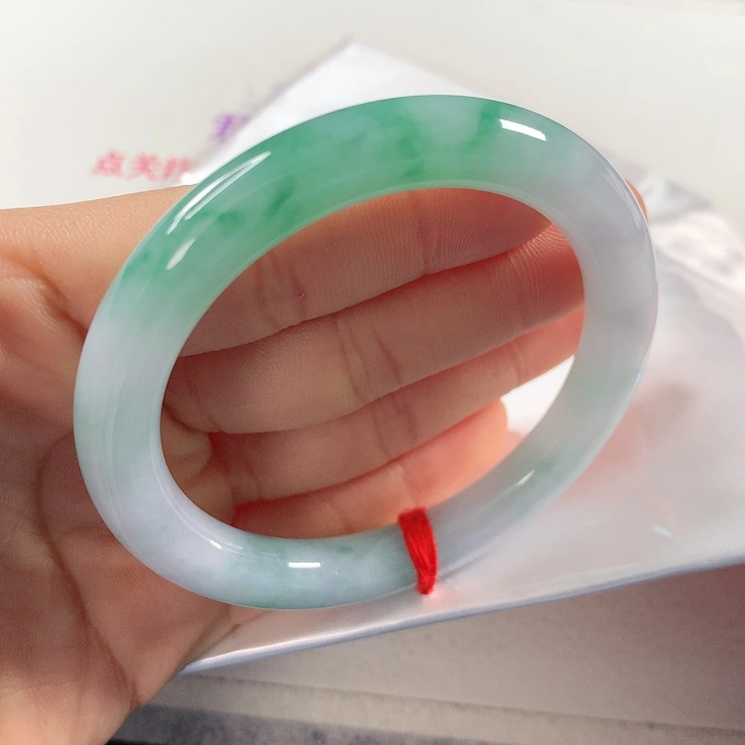 翡翠手镯未镶嵌 圆条①⑦⑦