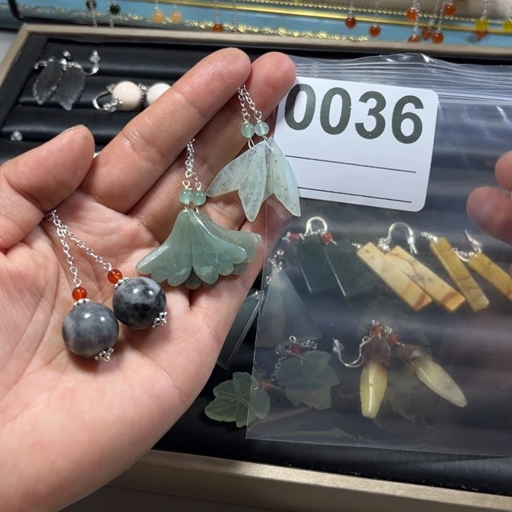 蛇纹石玉合金耳饰花****1