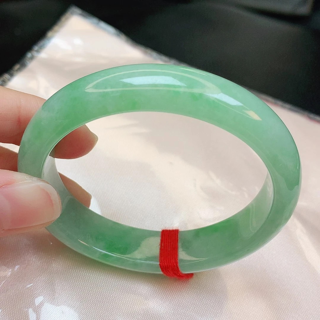 翡翠手镯未镶嵌缅甸天然A货翡翠手镯